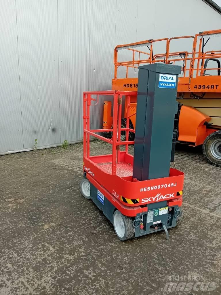 SkyJack SJ 16 Ascensoare verticale catarg