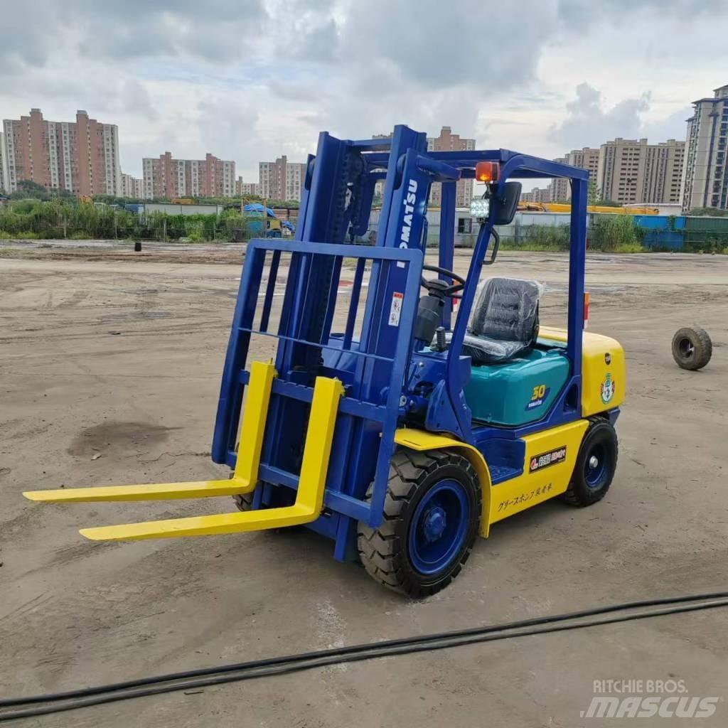 Komatsu FD 30 T-17 Stivuitor diesel