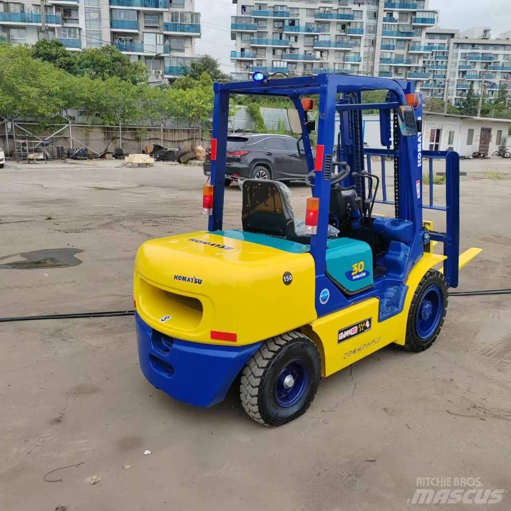 Komatsu FD 30 T-17 Stivuitor diesel
