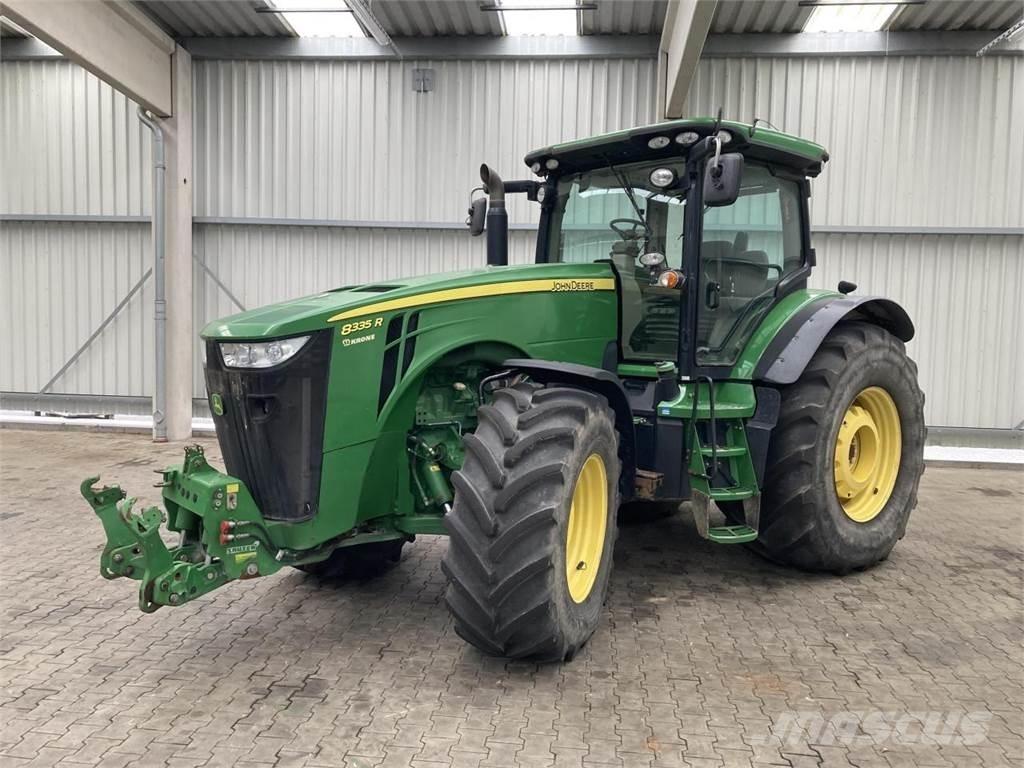 John Deere 8335R Tractoare