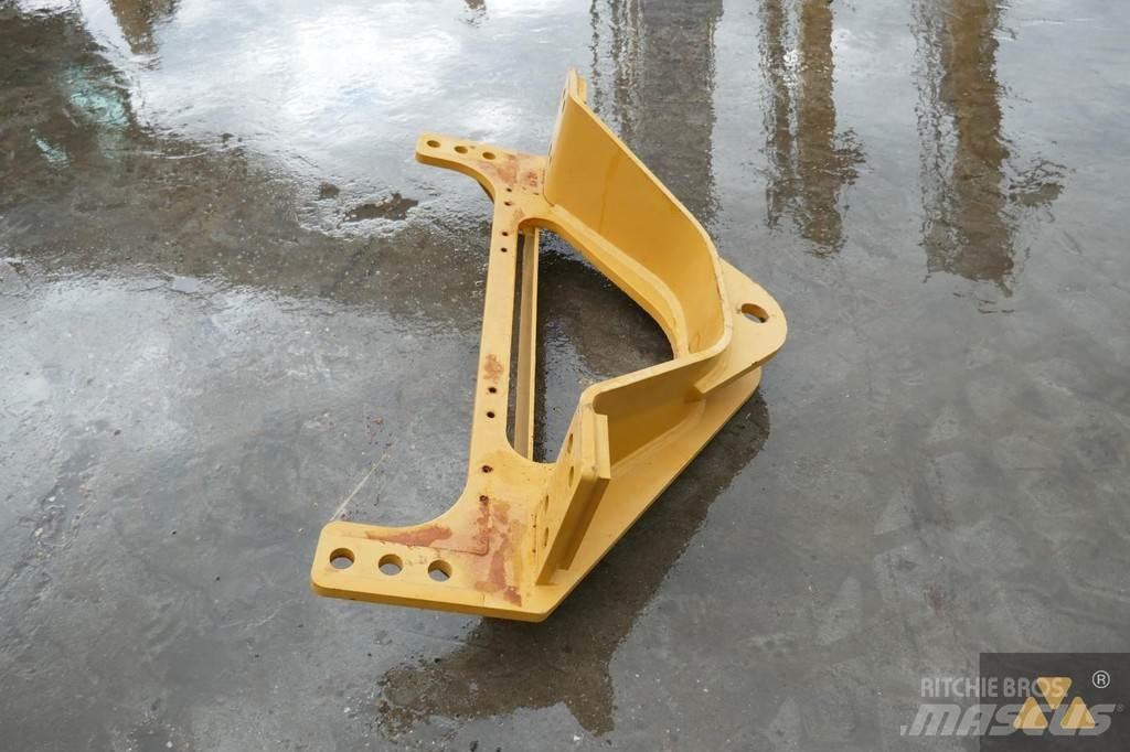 CAT 140M3 Drawbar Transport - Altele