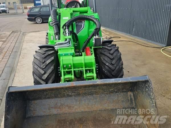 Avant 860 i Mini incarcator