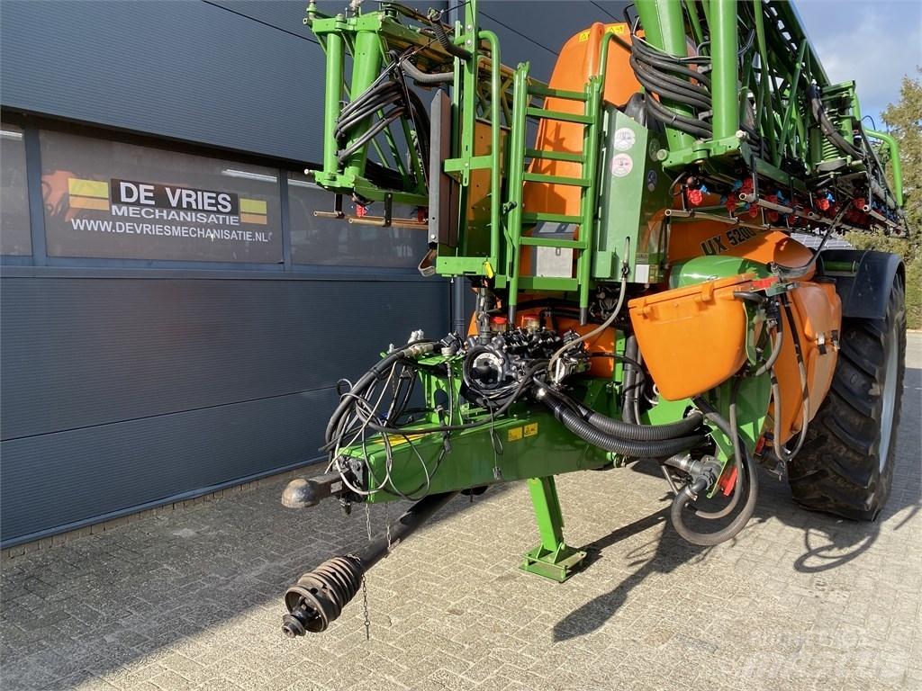 Amazone UX 5200 Tractoare agricole sprayers