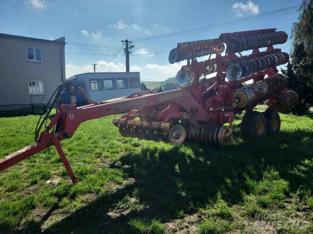 Väderstad Carrier820 Grape cu disc