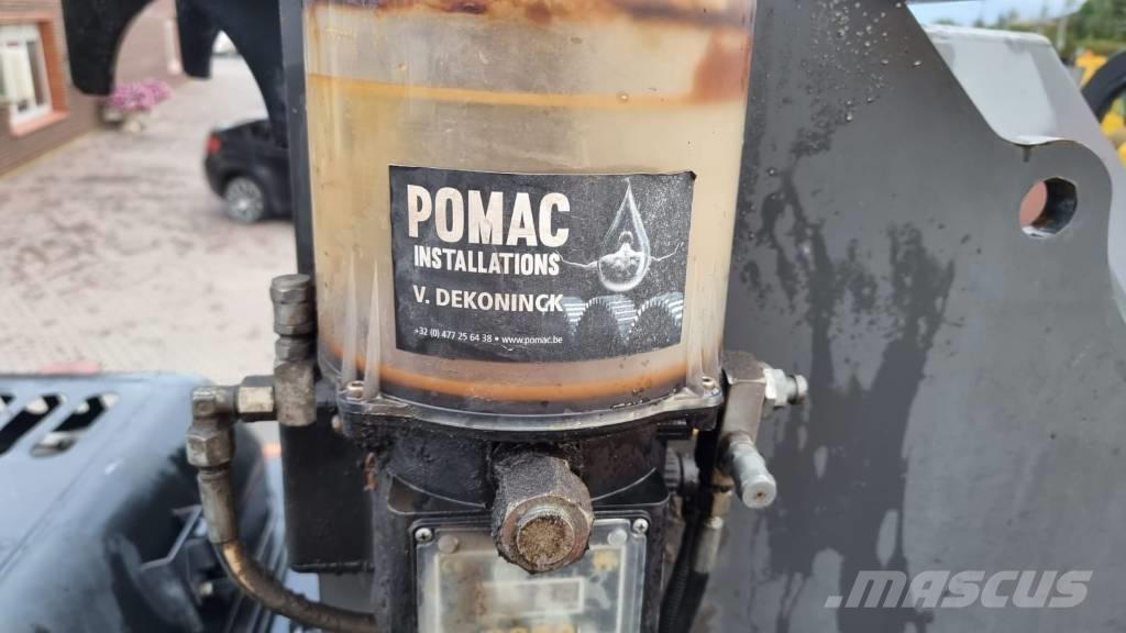 Doosan DX 210 W - 5 Excavatoare cu roti