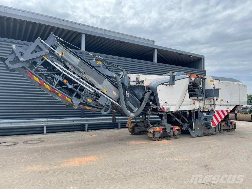 Wirtgen W 210 Utilaje asfalt cu freze reci
