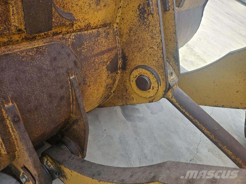 CAT 972 H Incarcator pe pneuri