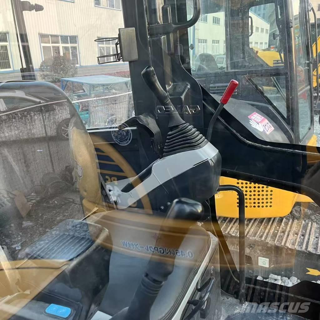 Komatsu PC 35 MR Mini excavatoare < 7t