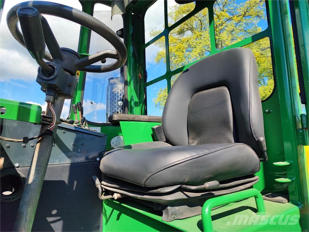 Combilift C4000 Stivuitoare cu patru brate