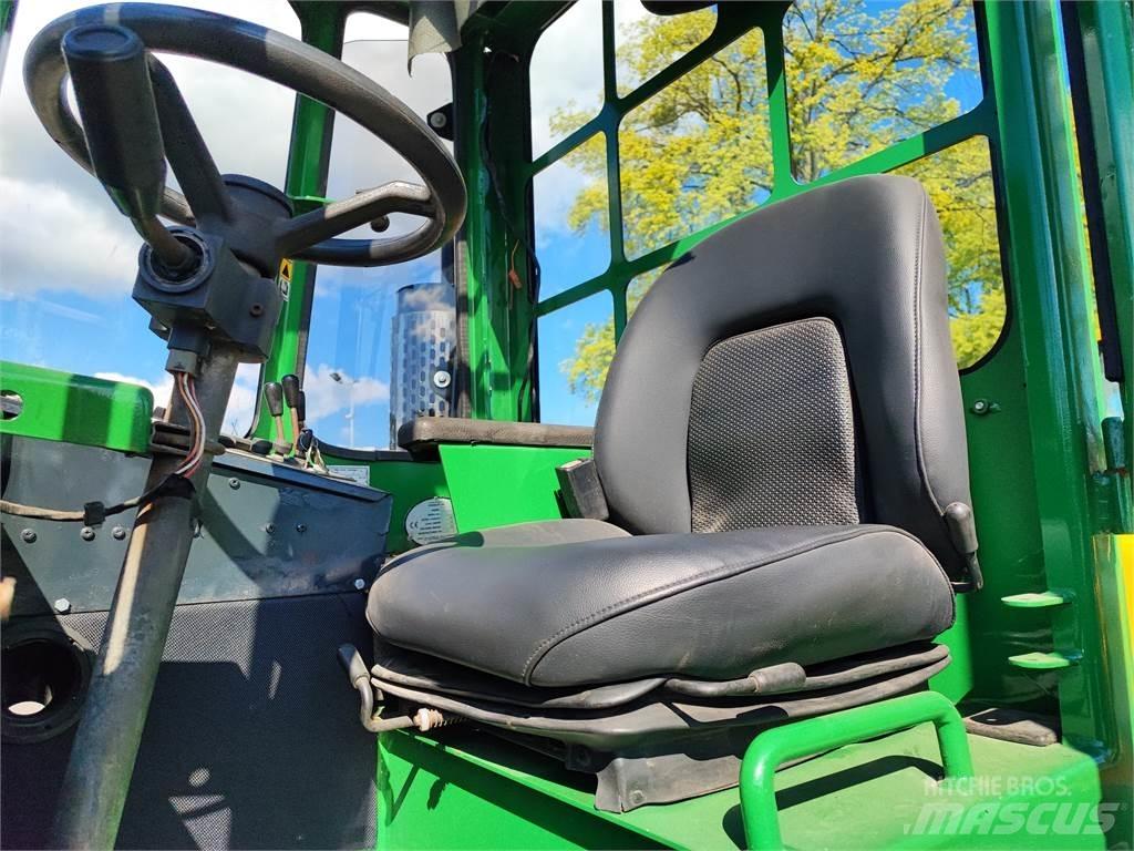 Combilift C4000 Stivuitoare cu patru brate