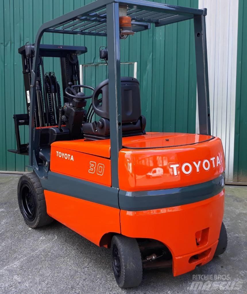 Toyota FBMF30 Stivuitor electric