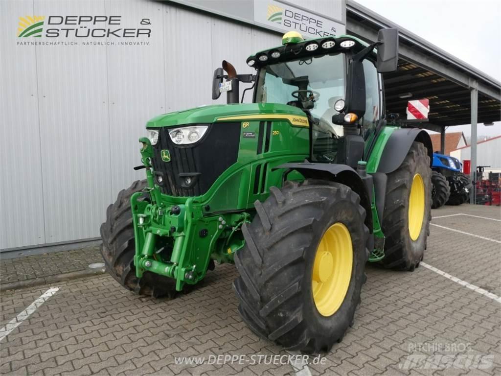 John Deere 6R 250 Tractoare