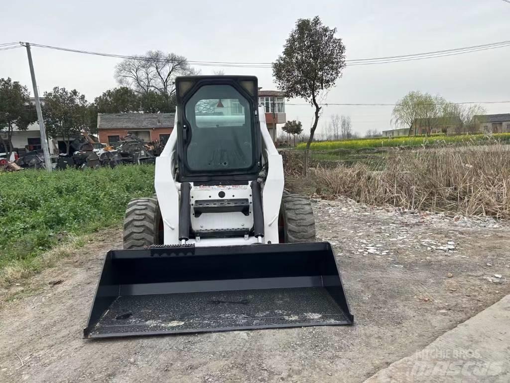 Bobcat S 300 Mini incarcator