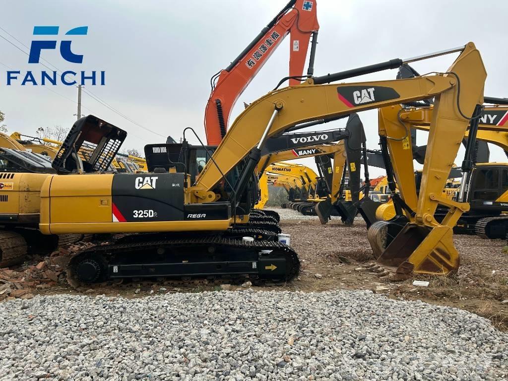 CAT 325 D Excavatoare pe șenile
