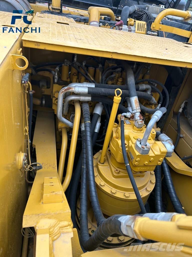 CAT 325 D Excavatoare pe șenile
