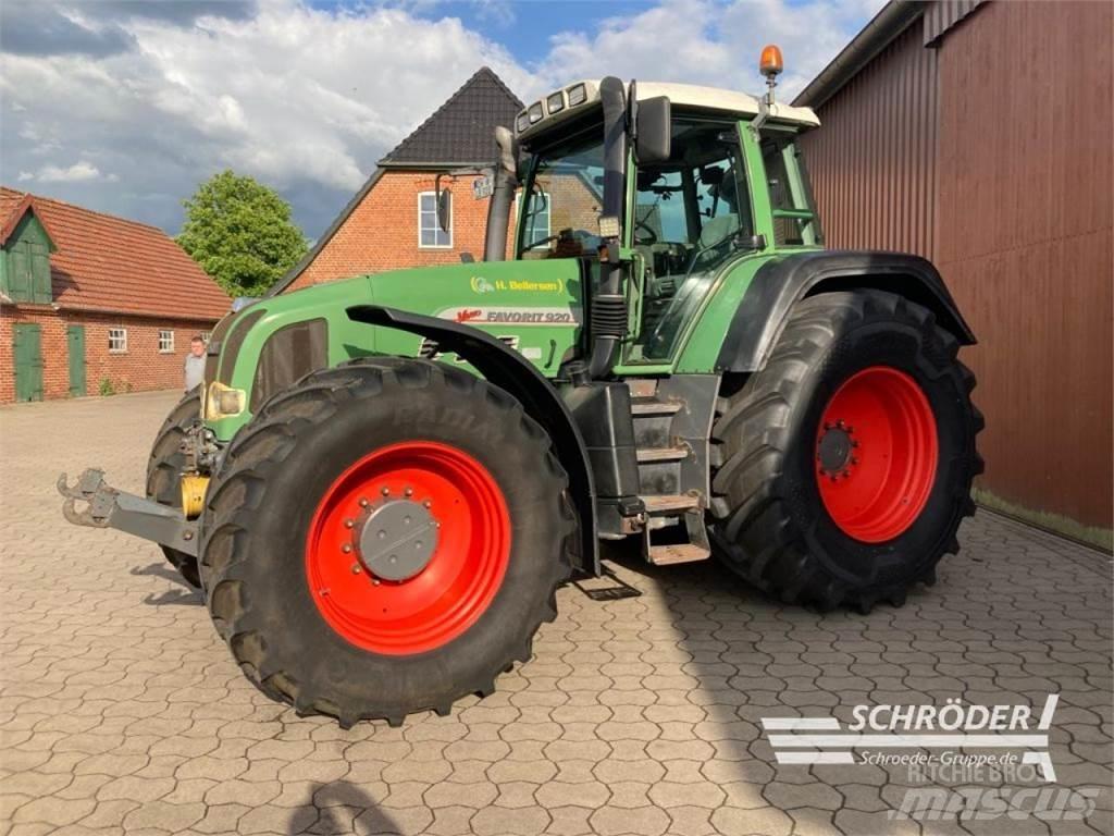 Fendt 920 VARIO Tractoare