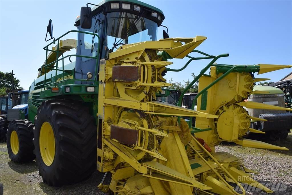John Deere 7400 Forajere cu autopropulsare