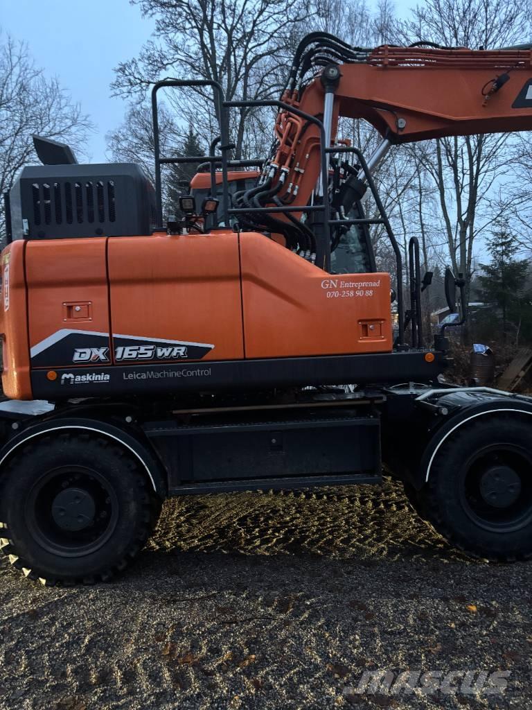 Doosan DX 165 W-7 Excavatoare cu roti