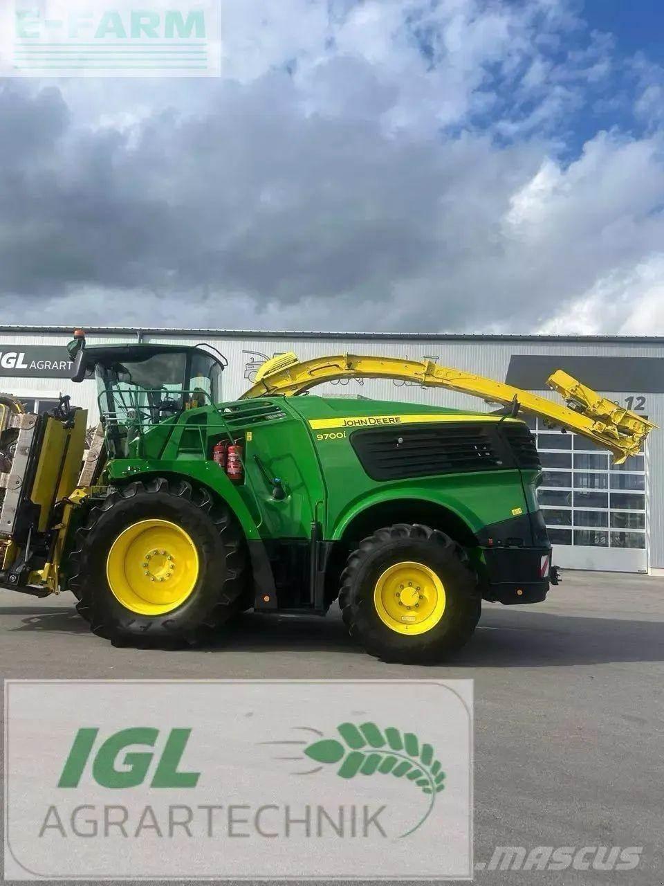 John Deere 9700 i Forajere cu autopropulsare