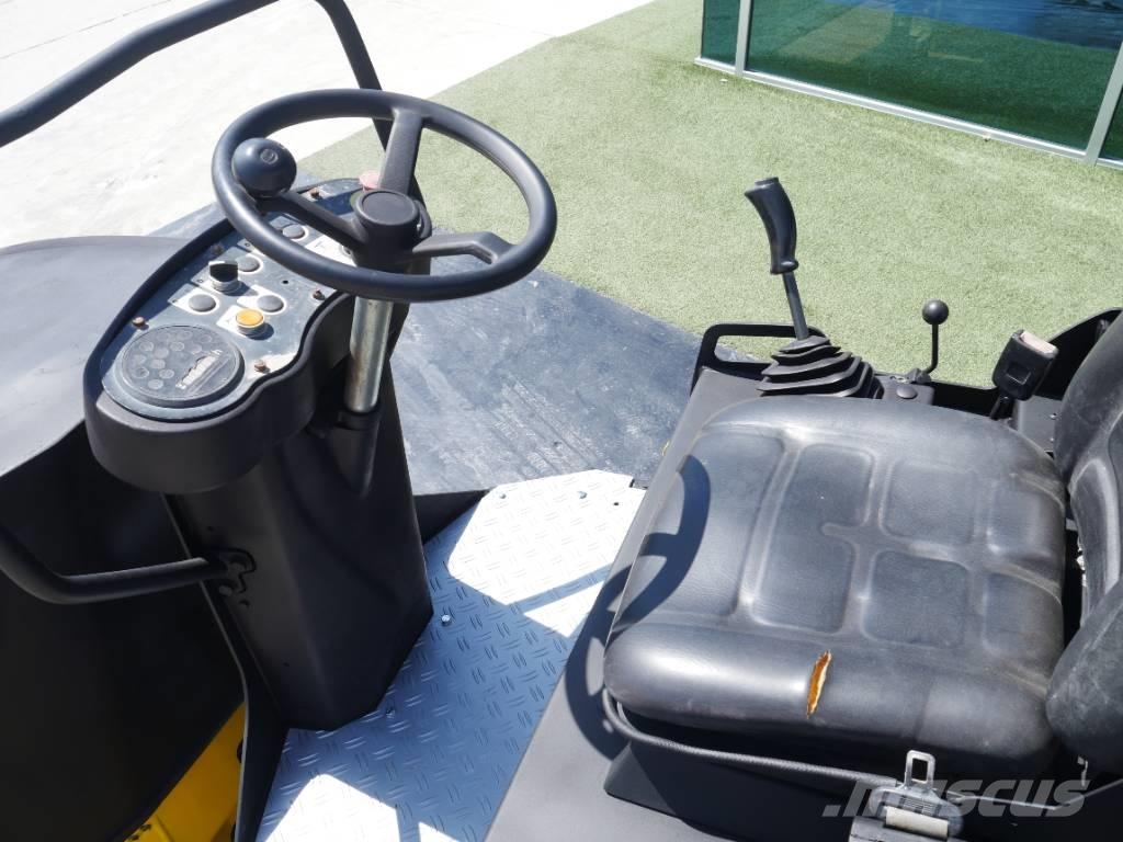 Bomag BW 120 AD-4 Cilindri compactori dubli