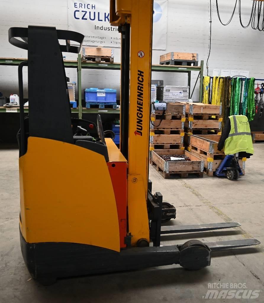 Jungheinrich ETV 214 Stivuitor cu catarg retractabil