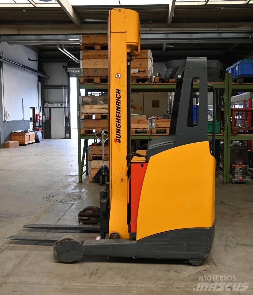 Jungheinrich ETV 214 Stivuitor cu catarg retractabil