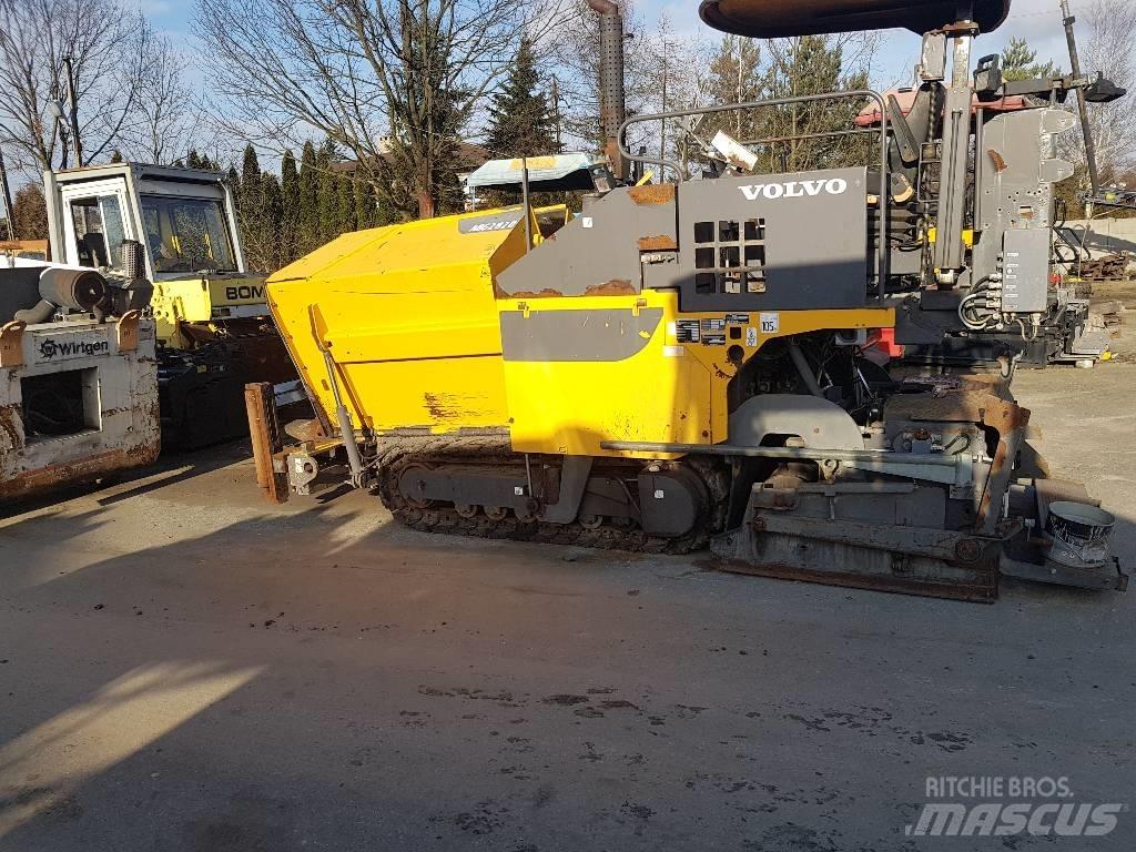 Volvo TITAN 2820 Pavatoare asfalt