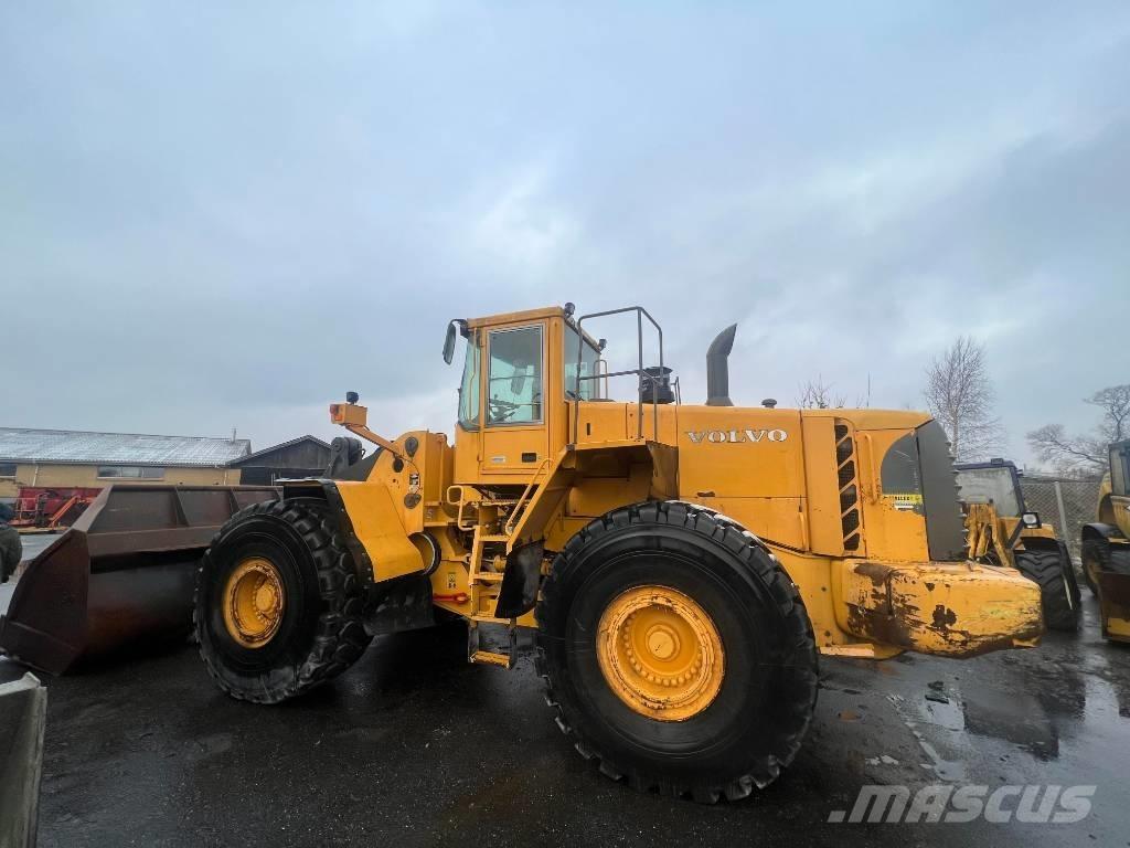 Volvo L 220 E Incarcator pe pneuri