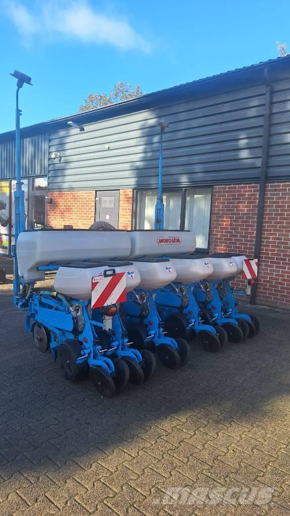 Monosem NG PLUS 6 Masini cu insamantare precisa