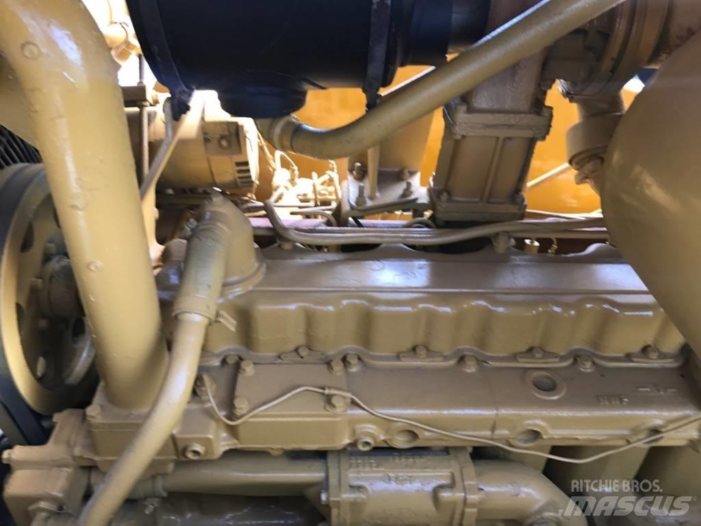 CAT D7G Buldozere pe senile