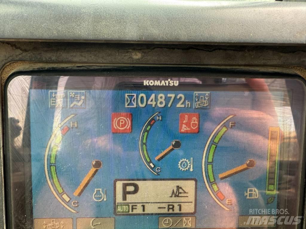 Komatsu D 155 AX-6 Buldozere pe senile
