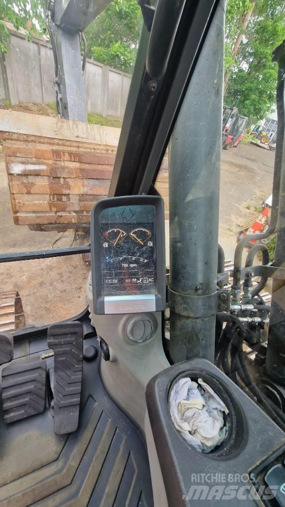 Volvo EC180CL Excavatoare pe șenile
