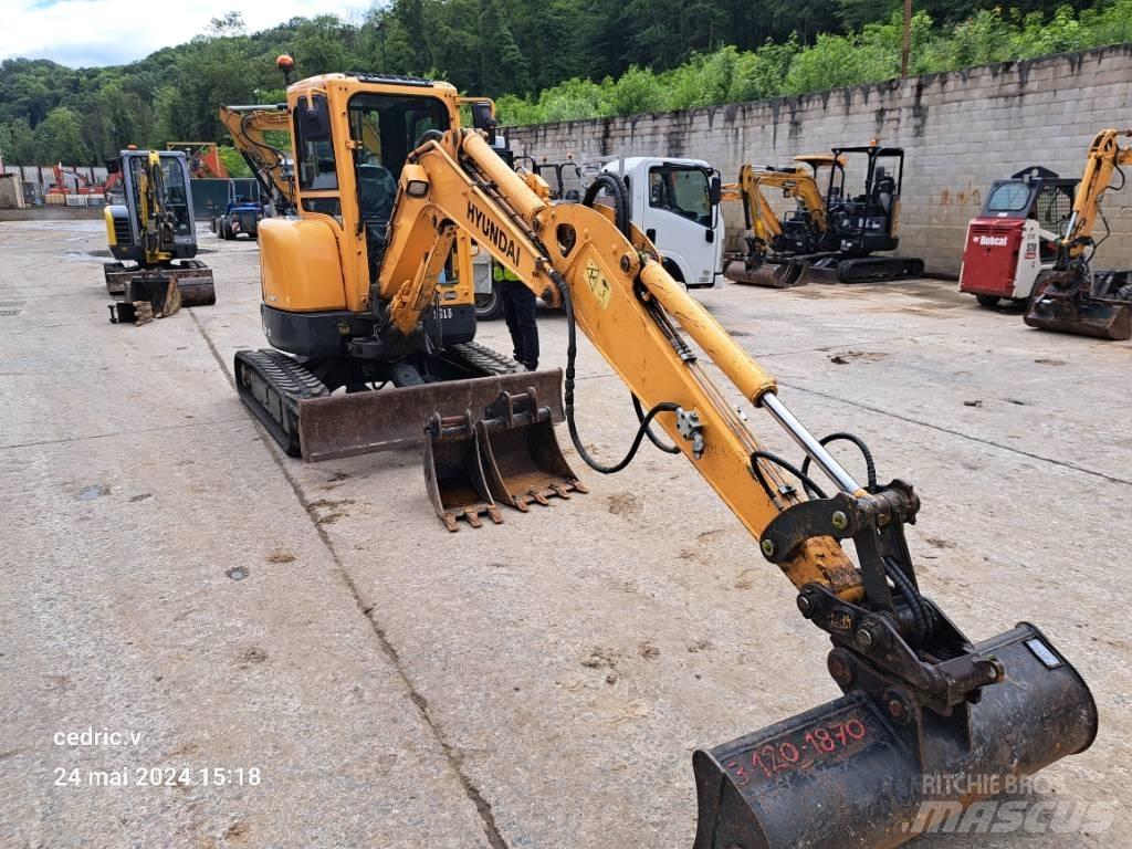 Hyundai R35Z-9 Mini excavatoare < 7t