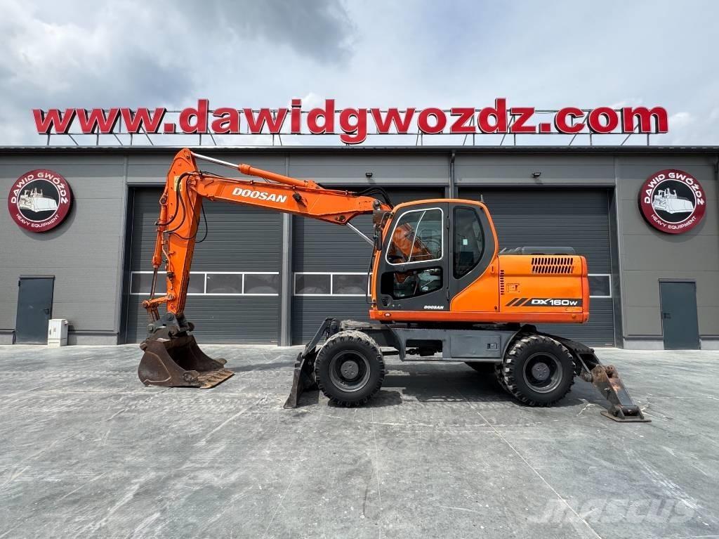 Doosan DX 160 W Excavatoare cu roti