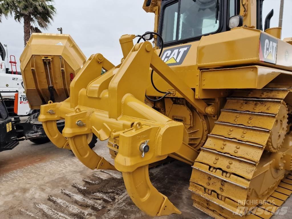 CAT D 6 T XL Buldozere pe senile