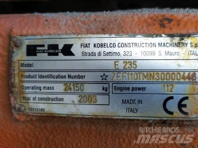 Fiat-Kobelco E 235 Excavatoare pe șenile
