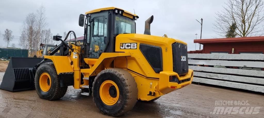 JCB 427 Agri Incarcator pe pneuri
