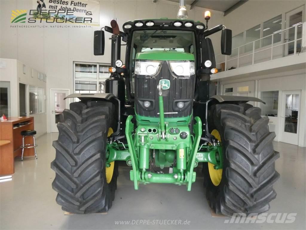 John Deere 6250R Tractoare