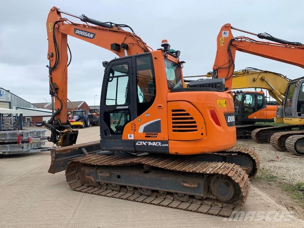 Doosan DX 140 LCR - 5 Excavatoare pe șenile
