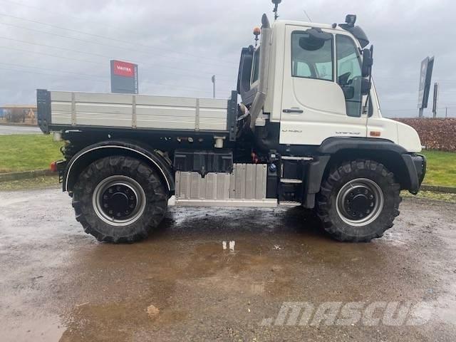 Mercedes-Benz UNIMOG Autobasculanta