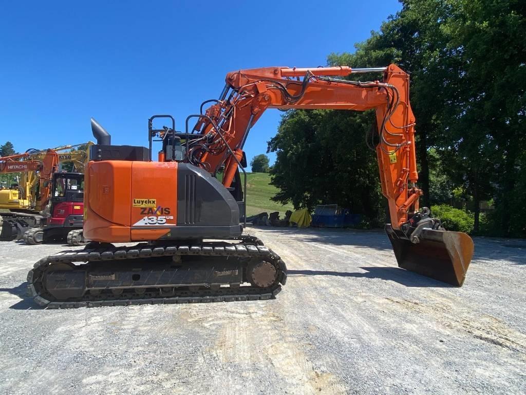 Hitachi ZX 135 US-6 Excavatoare pe șenile

