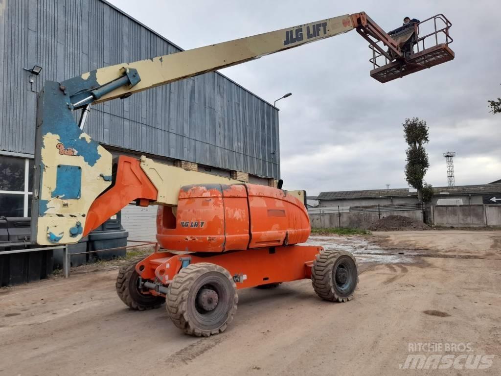 JLG 800 AJ Nacele cu brat telescopic