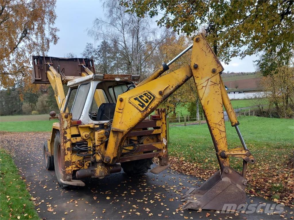 JCB 3d 2 Excavatoare 7t - 12t