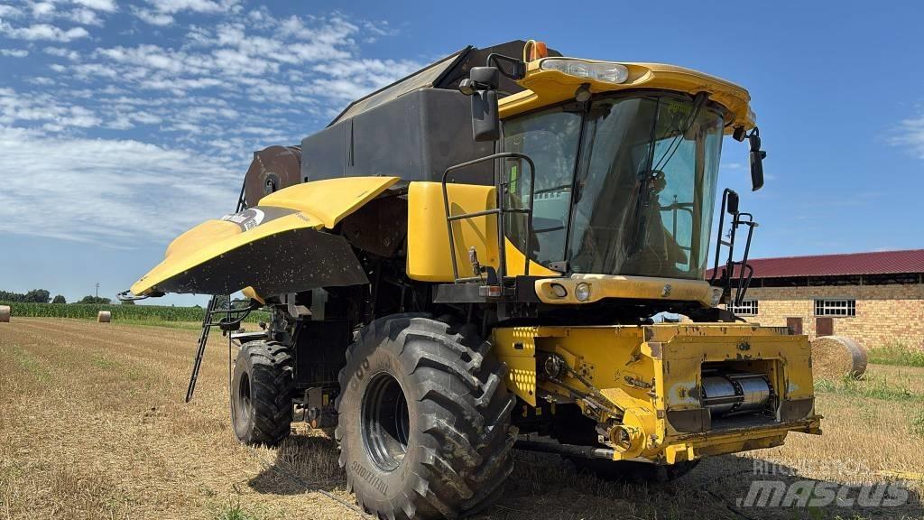 New Holland CR 960 Combine de secerat
