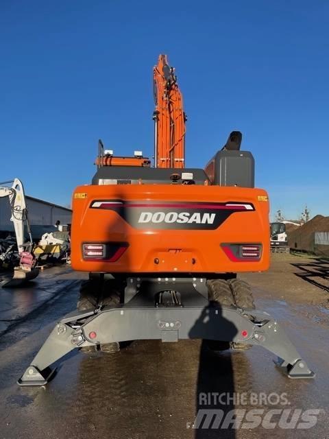 Doosan DX210W-7 Excavatoare cu roti