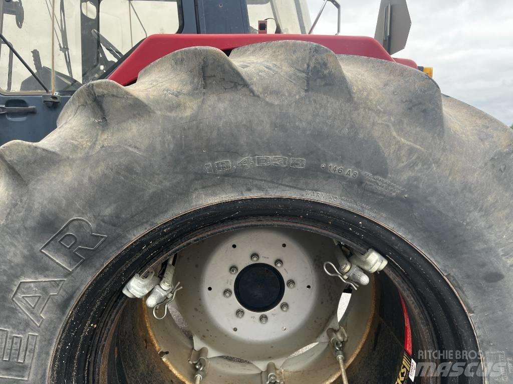 CASE 1056XL Tractoare