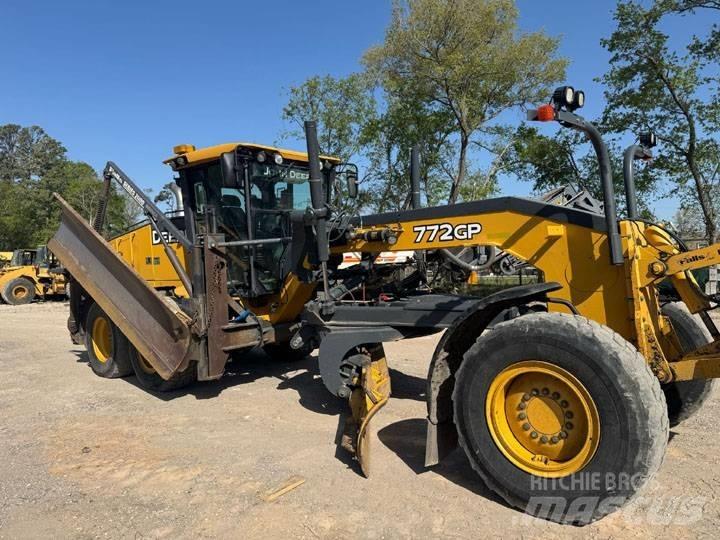 John Deere 772GP Gredere