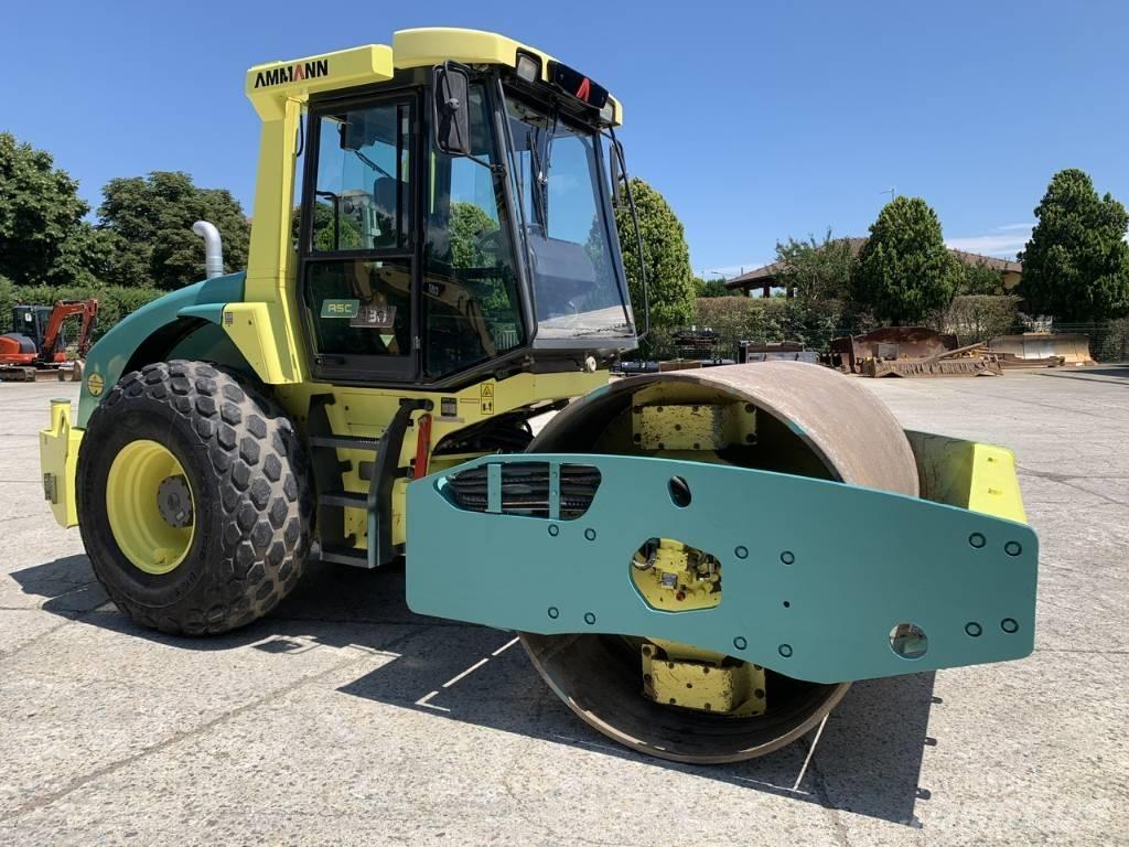 Ammann ASC 130 D Compactoare monocilindrice
