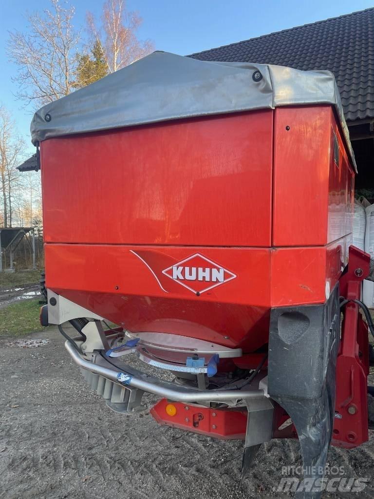 Kuhn Axis 40.1 Împrastierea mineralelor