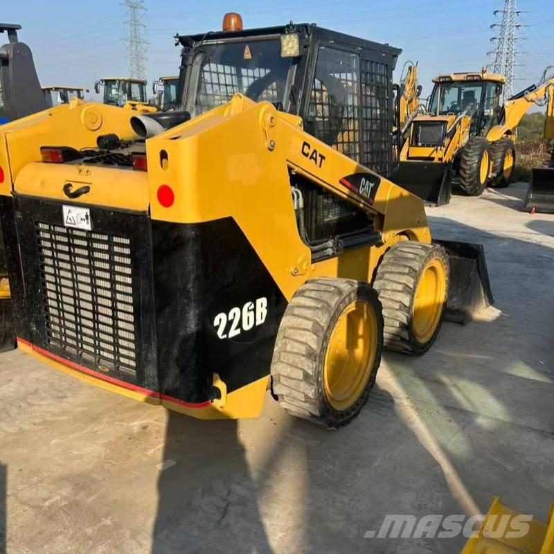 CAT 226 Mini incarcator